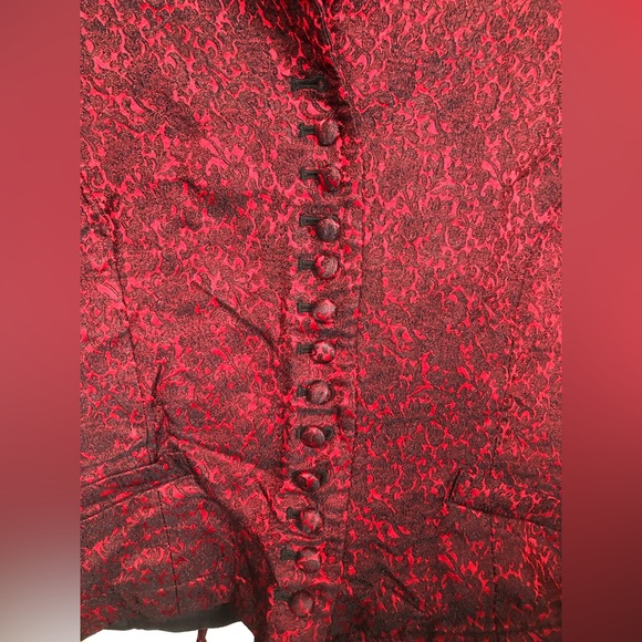 Vintage J. Peterman Company Red/Black Floral Patterned Vest Goth/Vampirecore/Alt - Picture 3 of 5